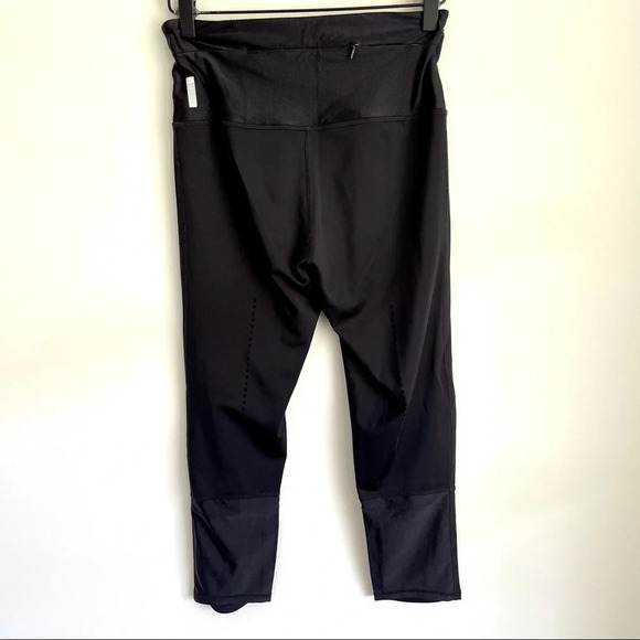 Zella perforated 3/4 black leggings size small - Picture 4 of 8